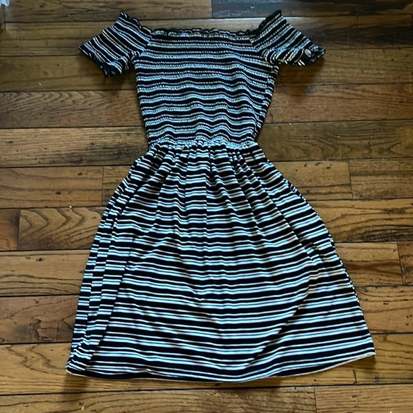 Bluenotes size S black and white stripes with pockets mini dress - Picture 1 of 4